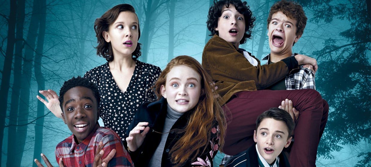L'image présente les principaux protagonistes : Lucas, Nancy, Mike, Dustin et Will