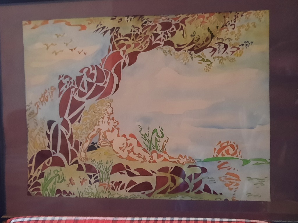 Aquarelle représentant une femme sous un arbre, au coucher du soleil. La femme et le paysage sont composés de triangles colorés.