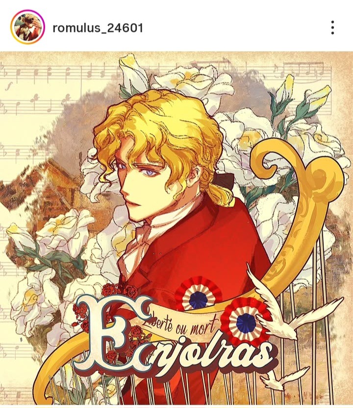 Dessin d'Enjolras avec ses attributs : longs cheveux blonds, manteau rouge et cocarde. Il est entouré de fleurs blanches.