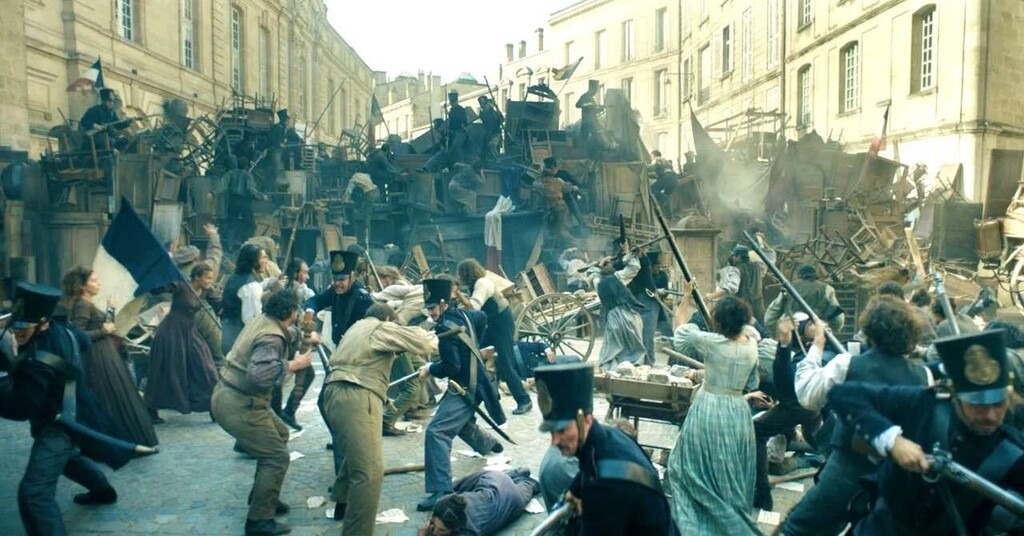 Scène de combat épique sur les barricades.